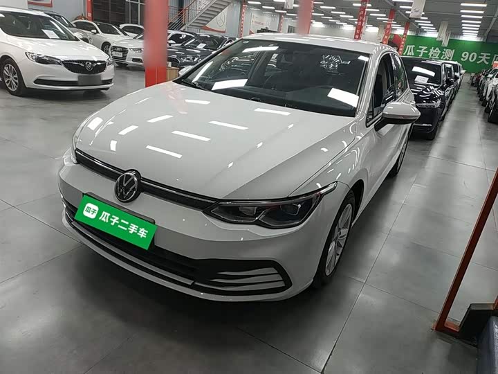 Фото 1 - Volkswagen Golf