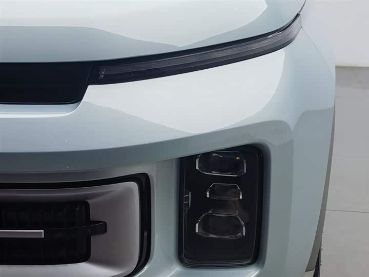 Фото 7 - Geely Icon