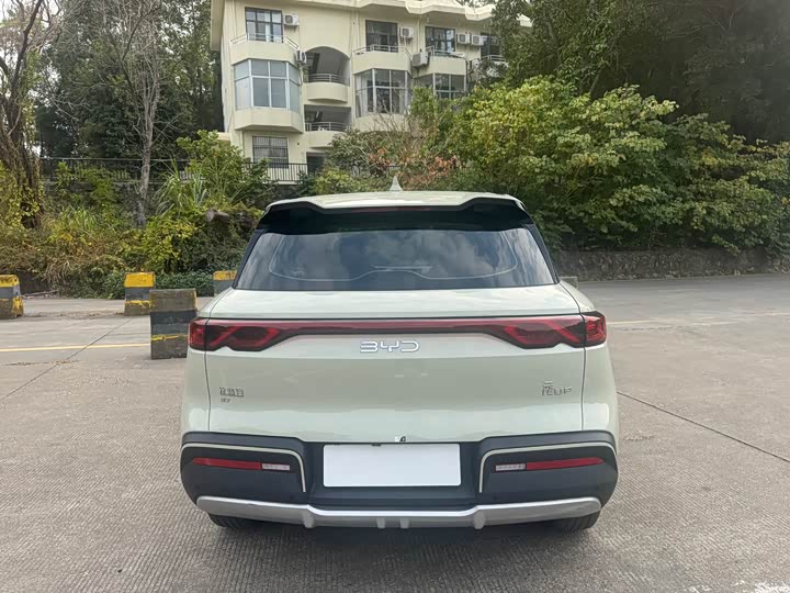 Фото 7 - BYD Yuan Up