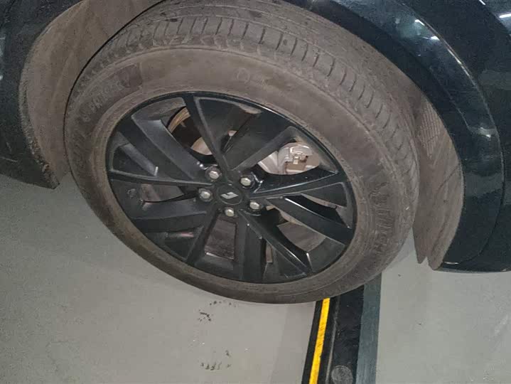 Фото 6 - LiXiang L7