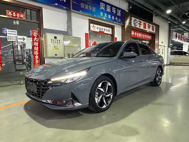 Фото 1 - Hyundai Elantra N line