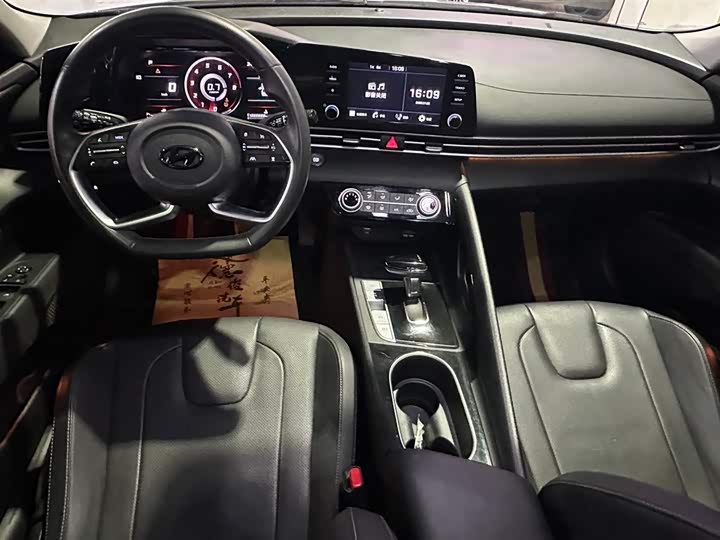 Фото 7 - Hyundai Elantra N line