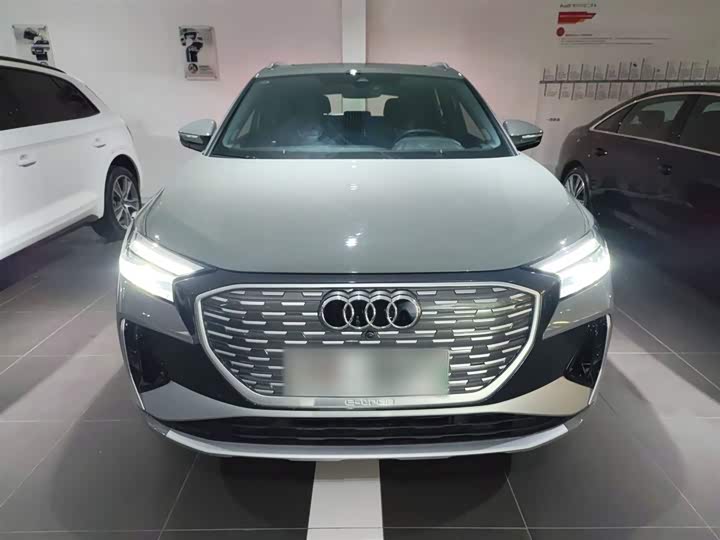 Фото 3 - Audi Q4 e-tron