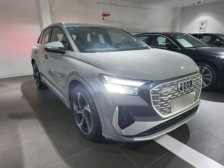 Фото 4 - Audi Q4 e-tron