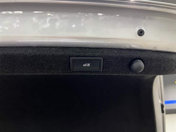 Фото 8 - Skoda Superb