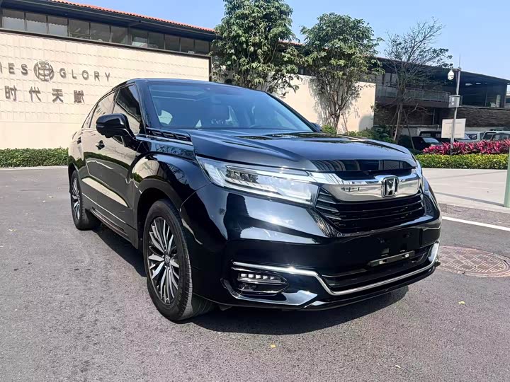 Фото 3 - Honda Avancier