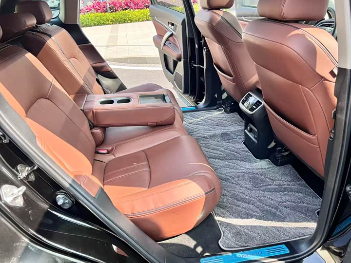 Фото 8 - Honda Avancier