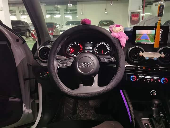 Фото 3 - Audi Q2L