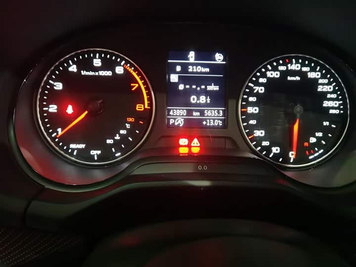 Фото 5 - Audi Q2L