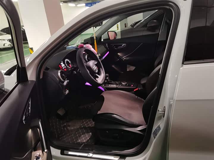 Фото 8 - Audi Q2L