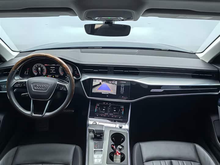 Фото 7 - Audi A6