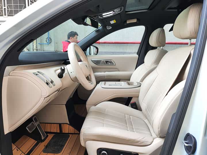 Фото 9 - Changan Deepal S09