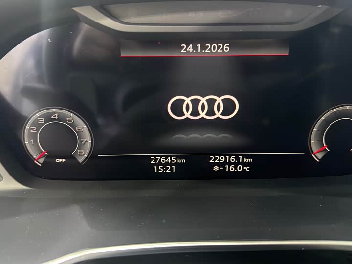 Фото 9 - Audi Q3
