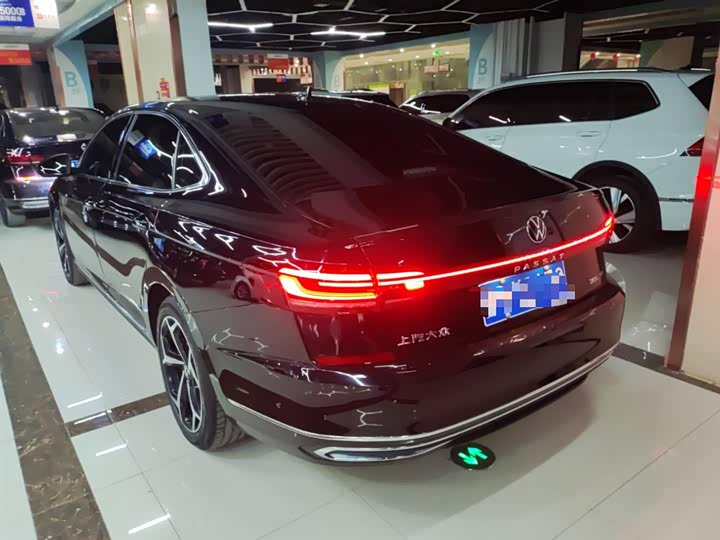 Фото 5 - Volkswagen Passat