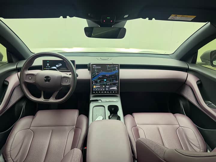 Фото 9 - Nio ET5T