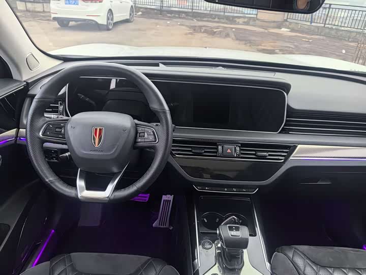 Фото 7 - Hongqi HS5