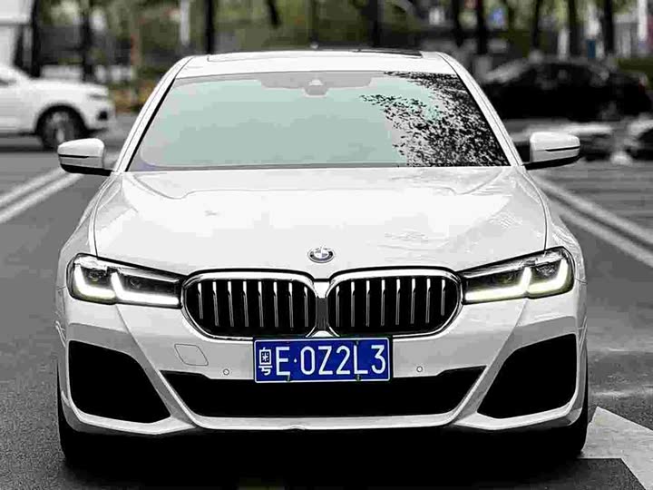 Фото 2 - BMW 5 Series