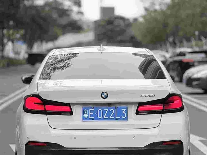 Фото 4 - BMW 5 Series