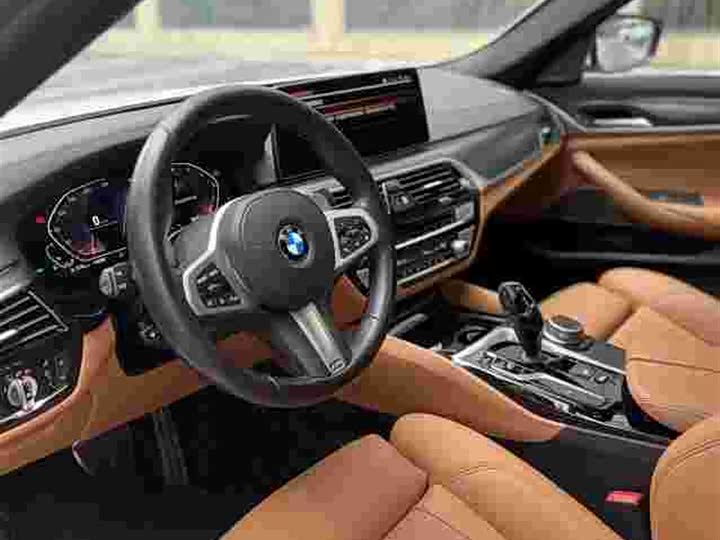Фото 5 - BMW 5 Series