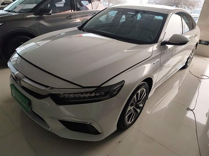 Фото 1 - Honda Inspire