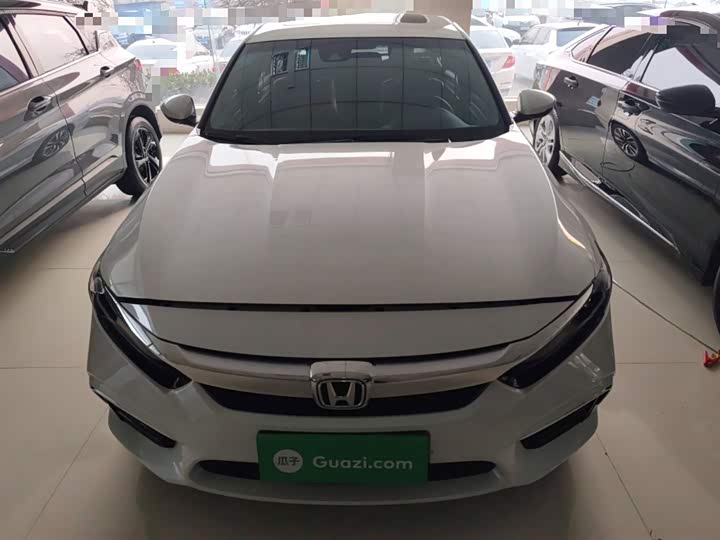 Фото 3 - Honda Inspire