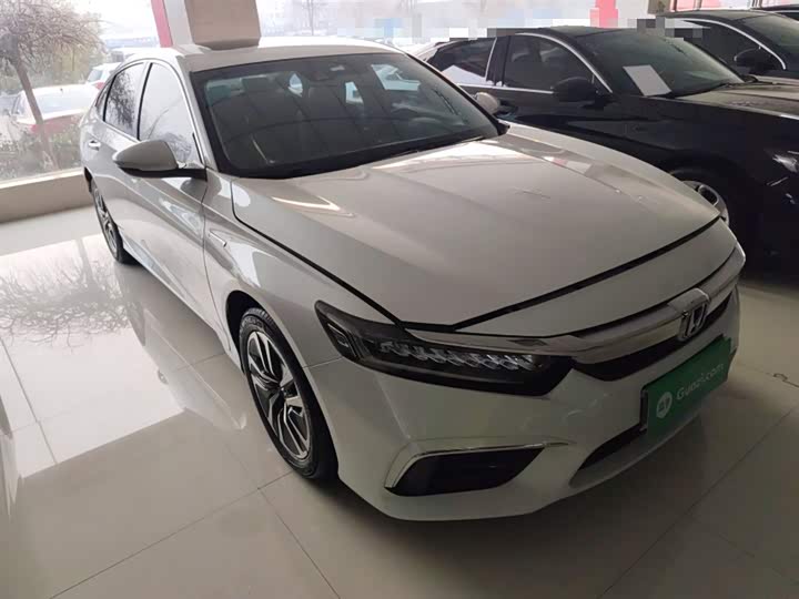 Фото 4 - Honda Inspire