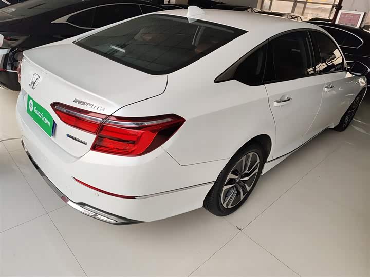 Фото 7 - Honda Inspire