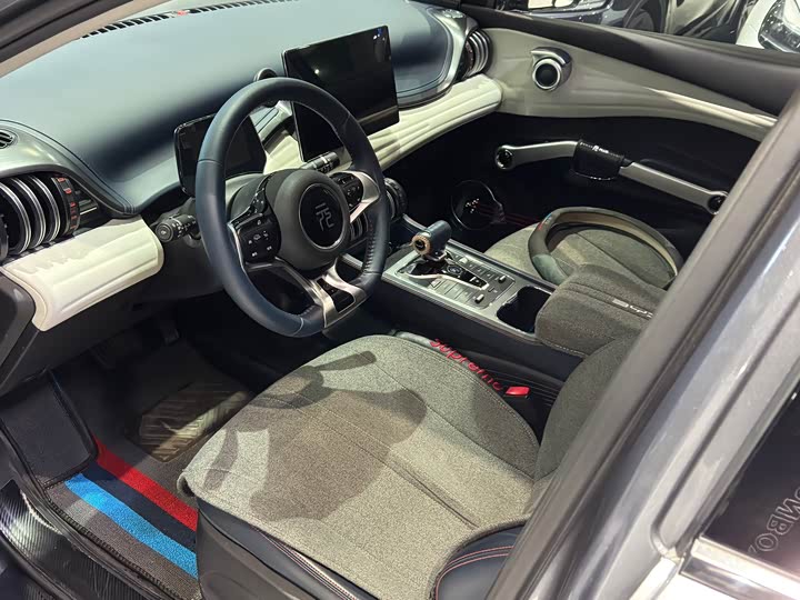 Фото 3 - BYD Yuan Plus