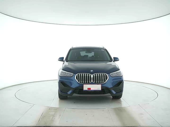 Фото 2 - BMW X1
