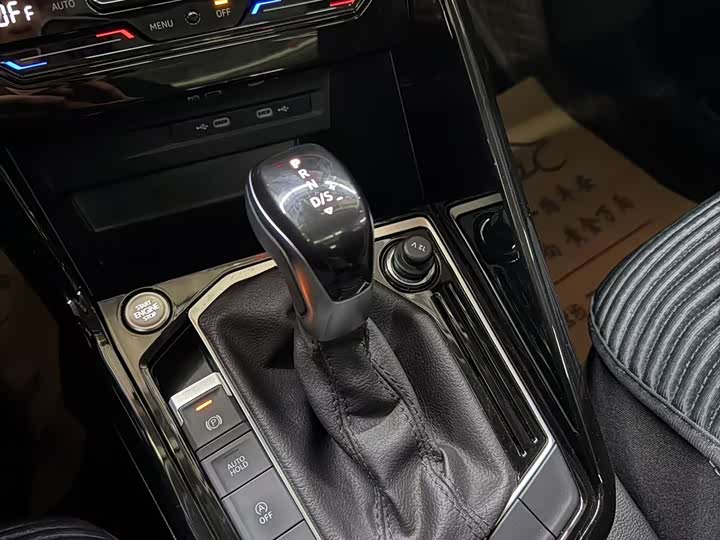 Фото 7 - Volkswagen Tayron