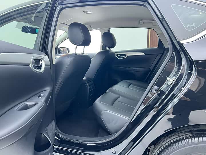 Фото 4 - Nissan Sylphy