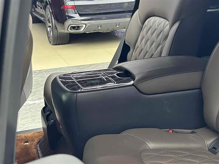 Фото 9 - Nissan Armada