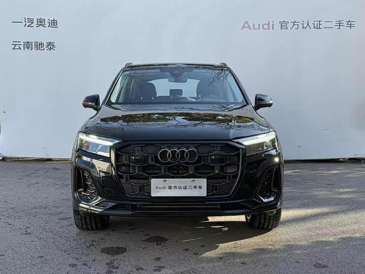 Фото 5 - Audi Q7