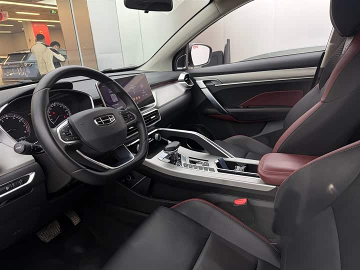 Фото 6 - Geely Coolray