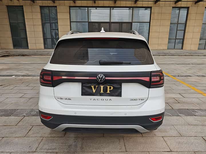 Фото 6 - Volkswagen Tacqua