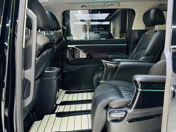 Фото 5 - GAC Trumpchi M8