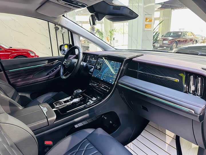 Фото 8 - GAC Trumpchi M8