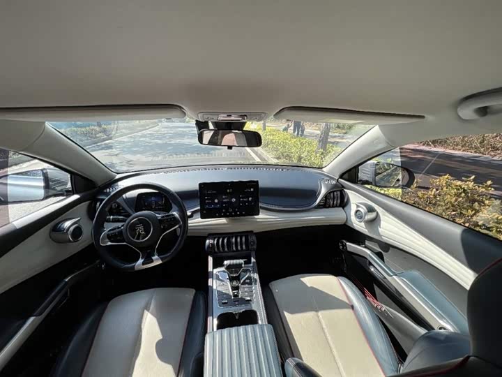 Фото 6 - BYD Yuan Plus