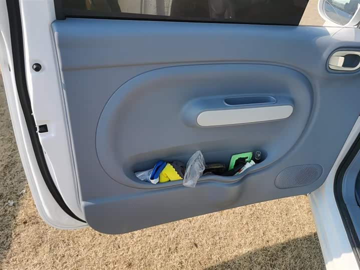 Фото 7 - Bestune Pony