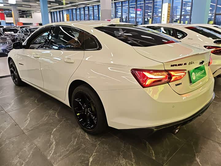 Фото 5 - Chevrolet Malibu XL