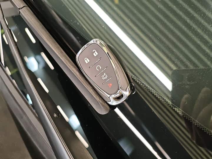 Фото 9 - Chevrolet Malibu XL