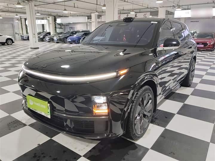 Фото 2 - LiXiang L7