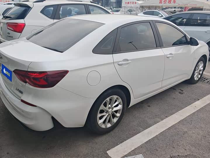 Фото 3 - Chevrolet Monza