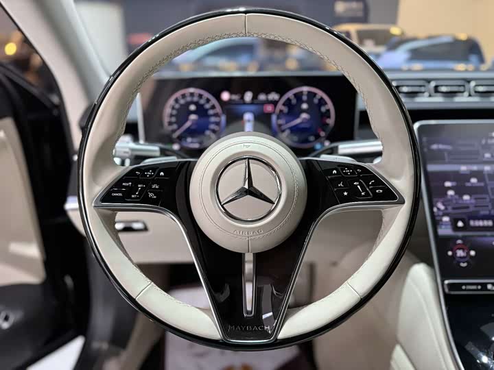 Фото 7 - Mercedes-Benz Maybach S-Class