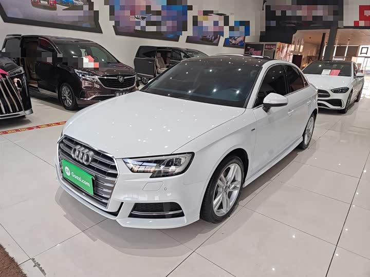 Фото 2 - Audi A3