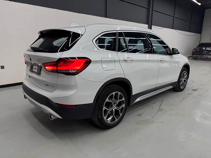 Фото 5 - BMW X1