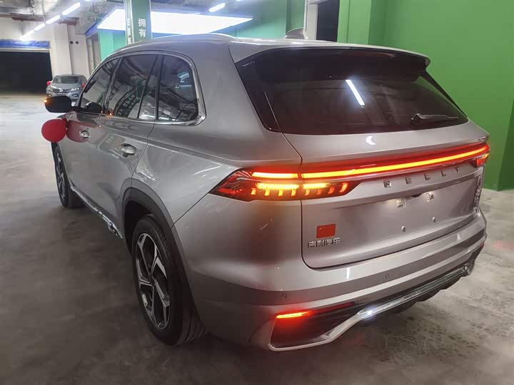 Фото 5 - Geely Monjaro