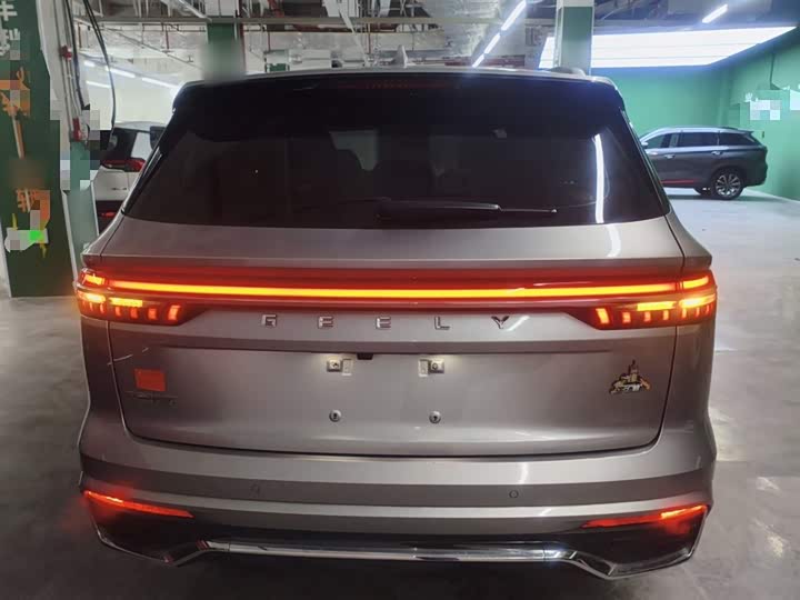 Фото 6 - Geely Monjaro