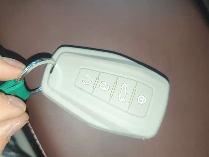 Фото 9 - Geely Monjaro