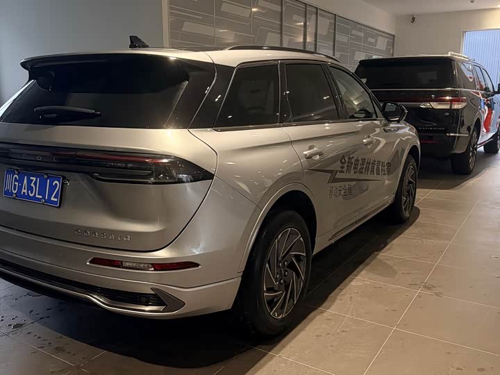 Фото 4 - Lincoln Corsair